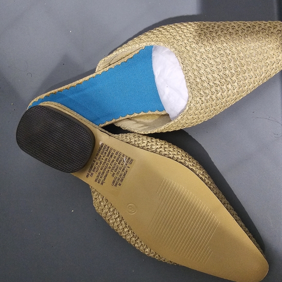 Woven slides - Picture 2 of 3